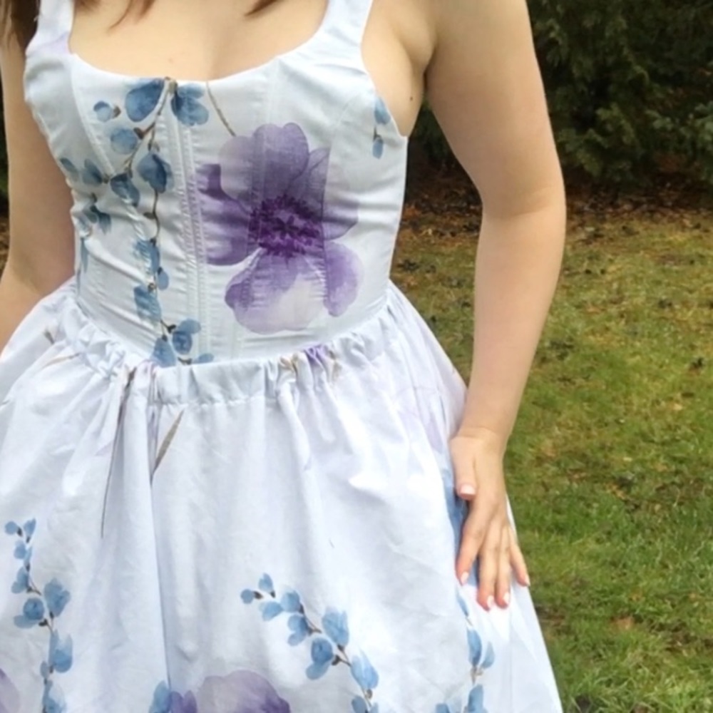 Two pieces dress corset top and long skirt white with florals (prom, wedding) - Picture 3 of 5